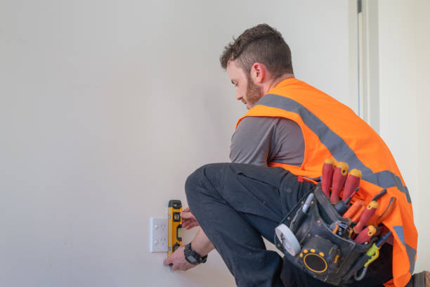 Best Licensed Electrician  in High Rolls, NM